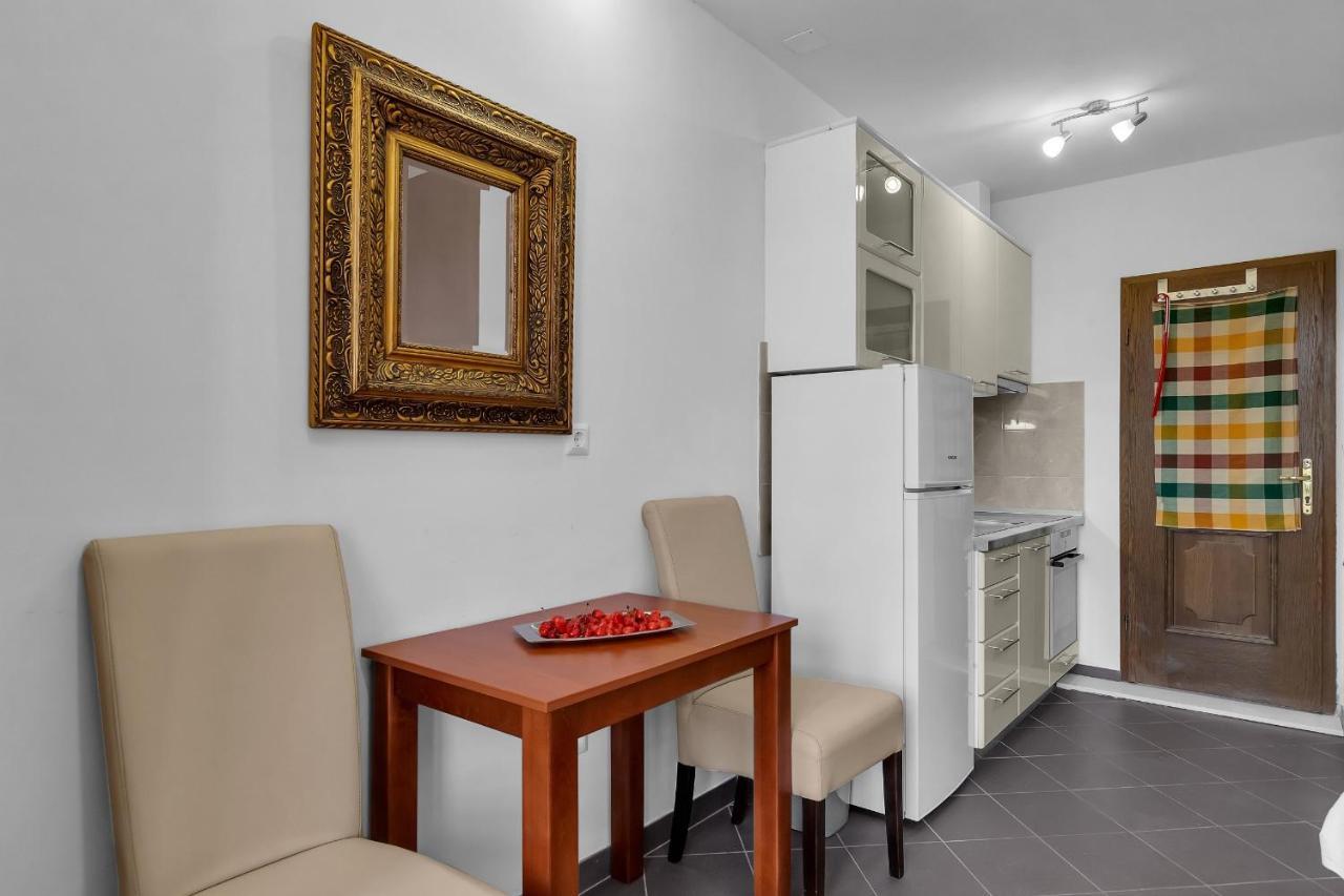Apartments And Rooms With Parking Space Duce, Omis - 10303 Экстерьер фото