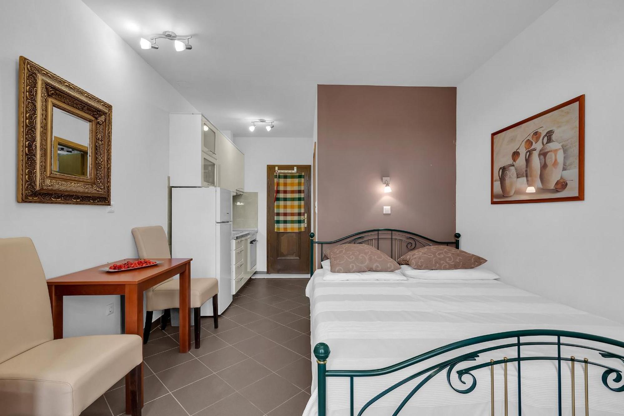 Apartments And Rooms With Parking Space Duce, Omis - 10303 Номер фото