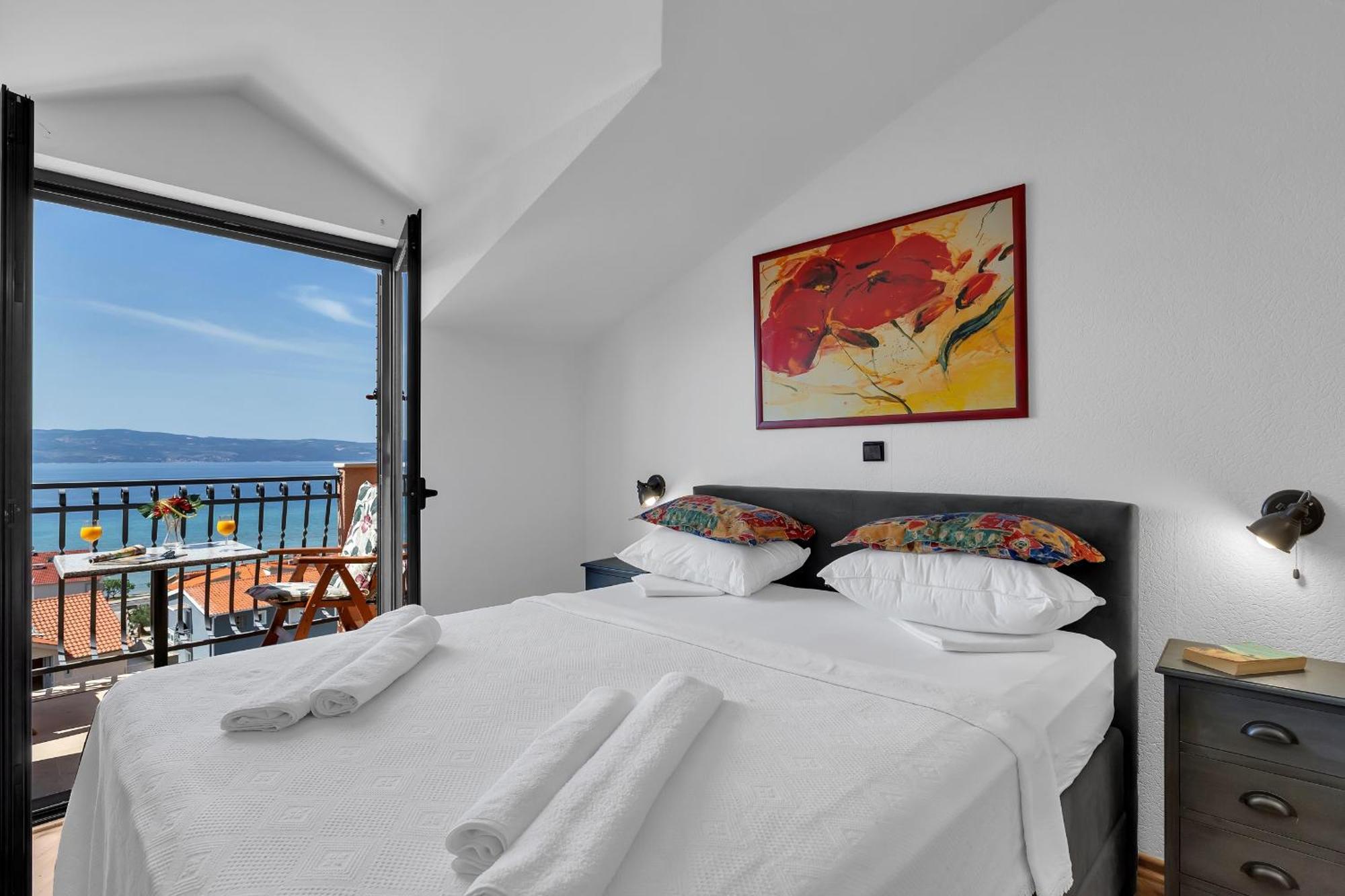 Apartments And Rooms With Parking Space Duce, Omis - 10303 Номер фото